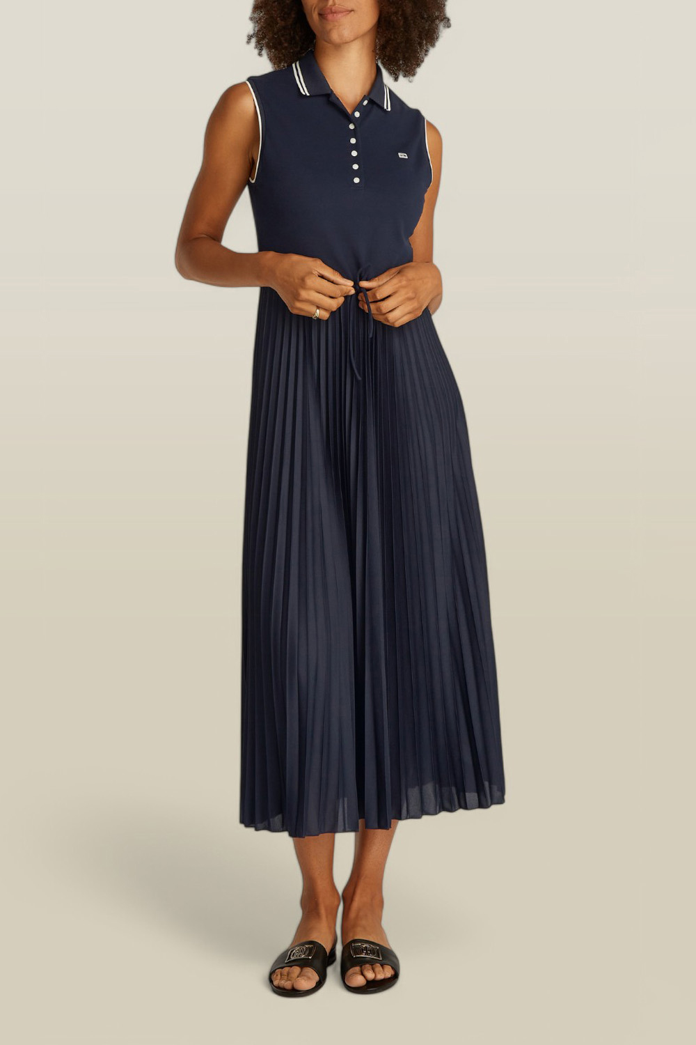 תמונת כל הלוק של שמלת פולו